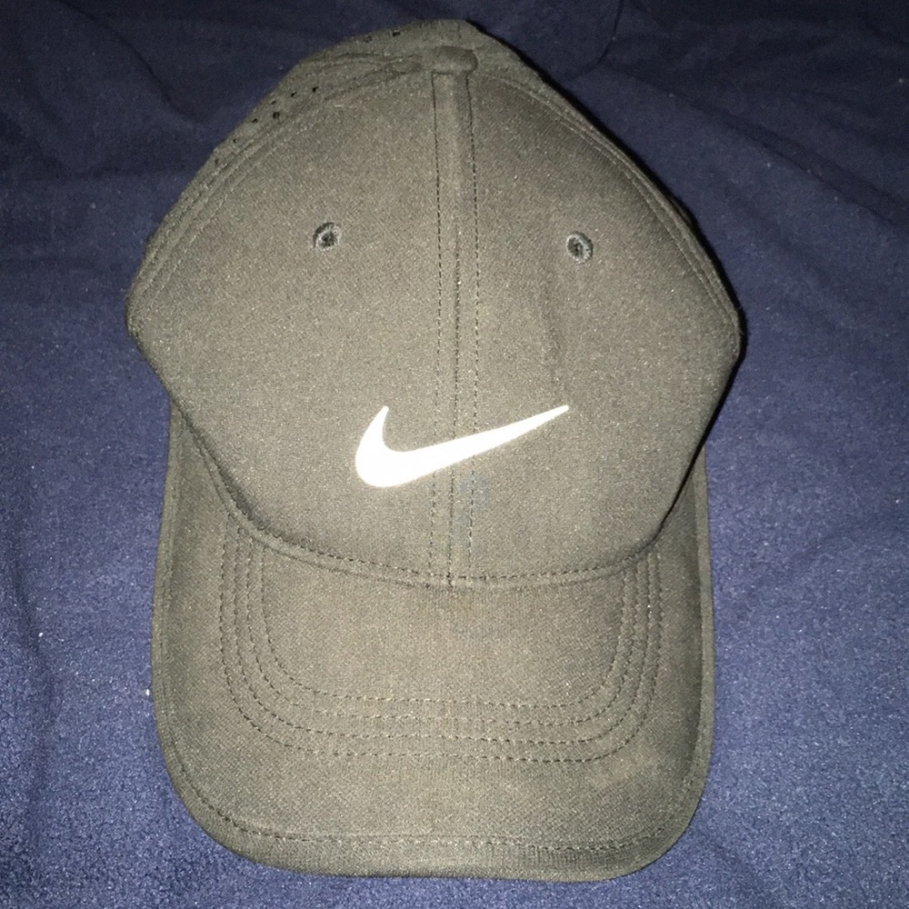 Nike golf hat